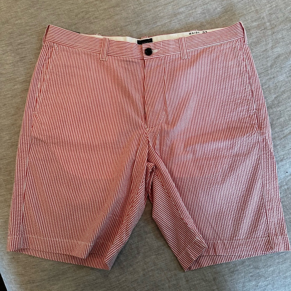 JCrew Mens 9” Shorts (size 33)